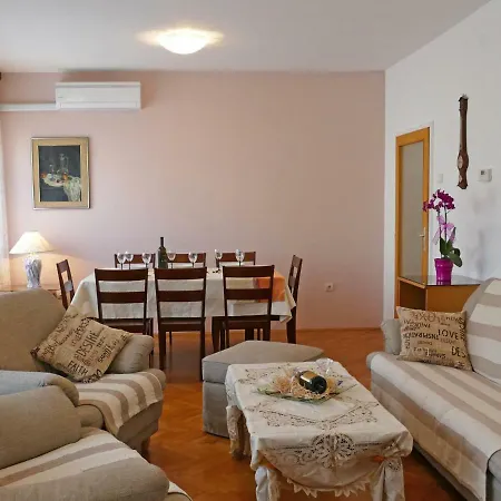 Holiday Helena Holiday home